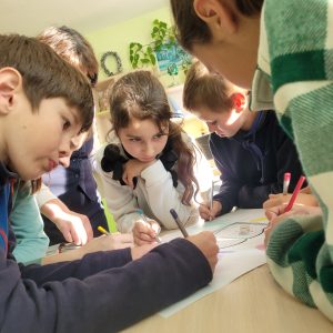 Învățare prin colaborare, respect și prietenie